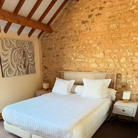 Отель Domaine De La Haie Des Granges 3*