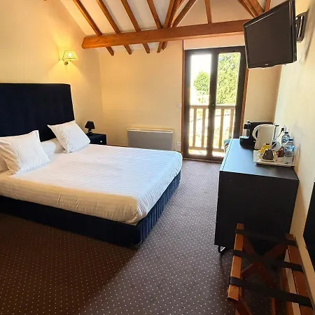 Domaine De La Haie Des Granges Hotel 3*