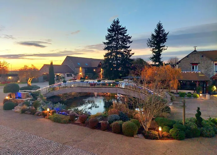 Domaine De La Haie Des Granges Hotel