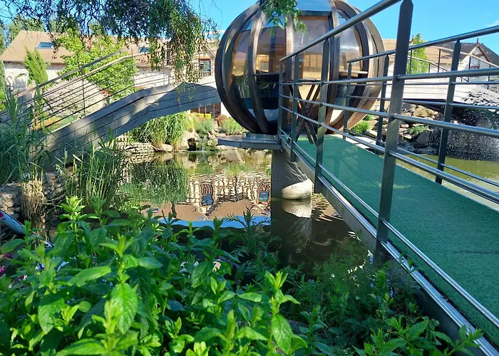 多梅恩德拉海德斯格兰丝酒店 酒店 Ménilles